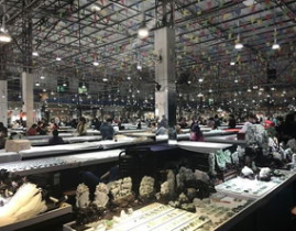 瑞丽翡翠市场,翡翠之乡的繁华集散地